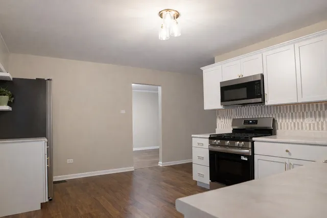 $184,900 | 4506 Windsor Court, Richton Park, IL 60471