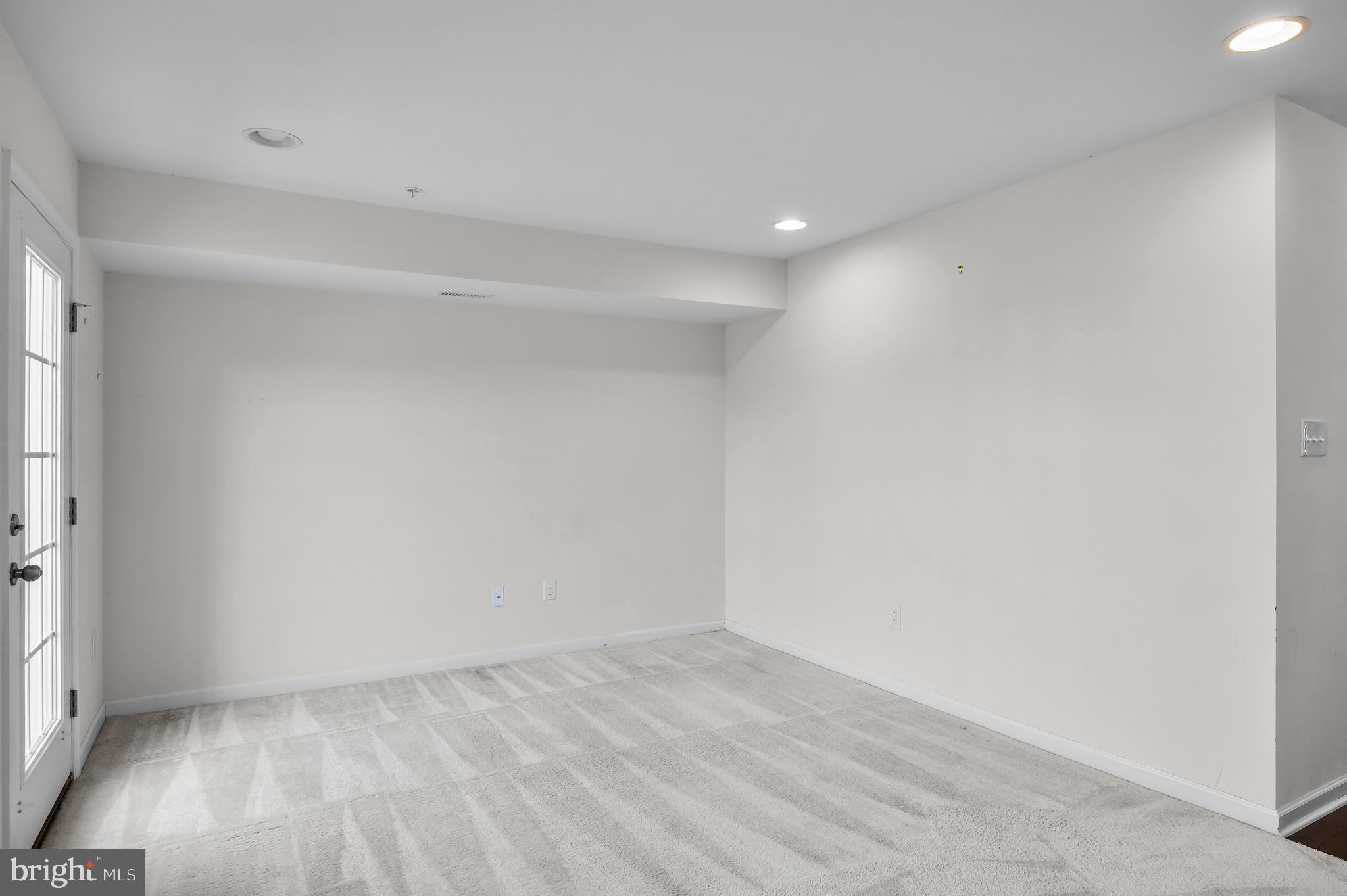 8 Iron Gate Road Sicklerville, NJ 08081 - Photo 7 of 33 a view of empty room