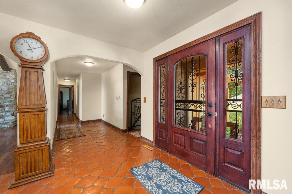 219 Lakeview Drive Sherrard, IL 61281 - Photo 9 of 51