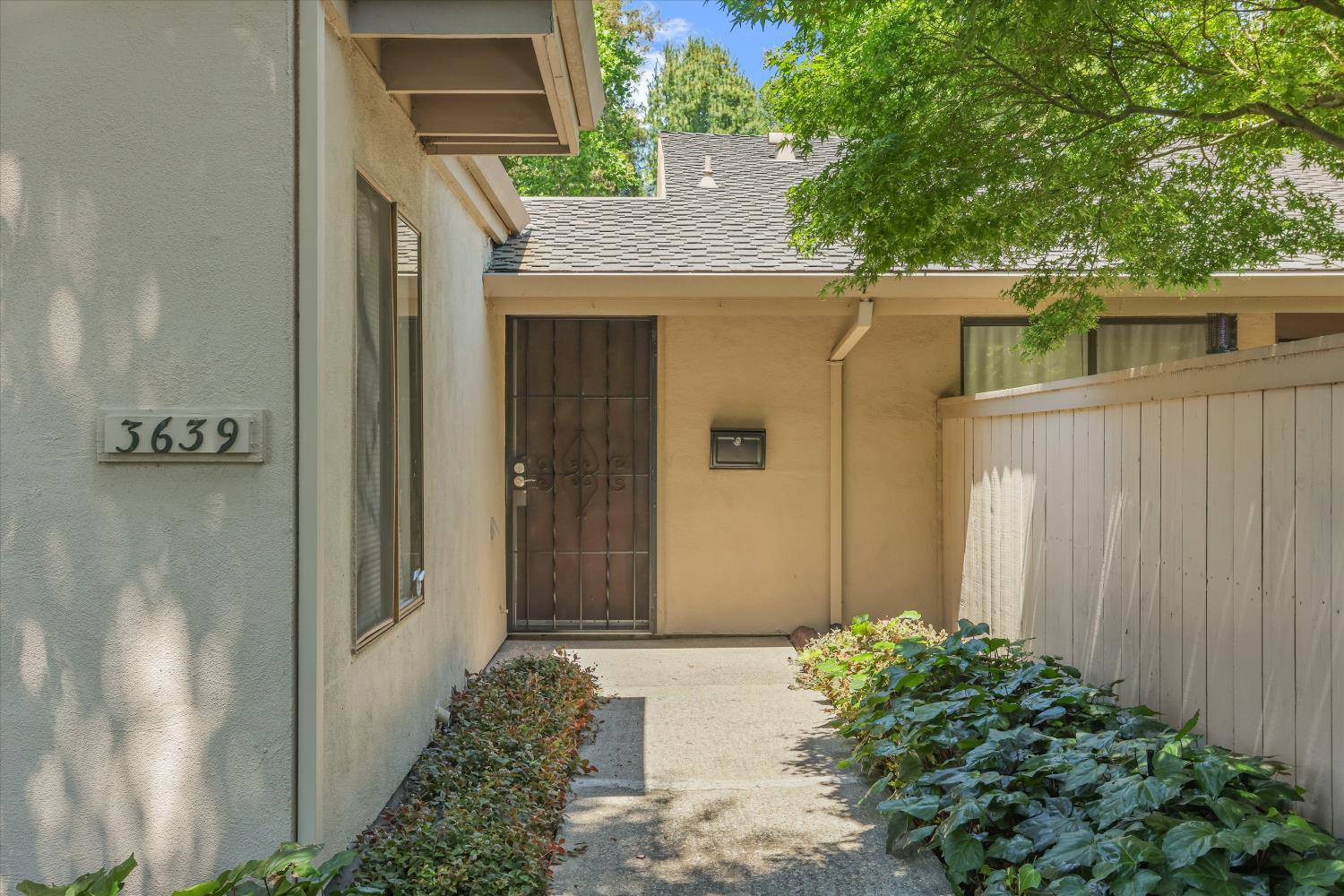 3639 Appleton Way Stockton, CA 95219 - Photo 3 of 37