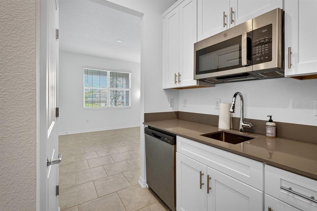 2607 Hoptree Lane Edgewater, FL 32141 - Photo 5 of 44