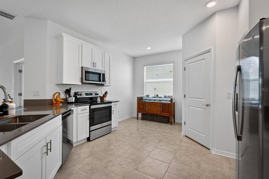 2607 Hoptree Lane Edgewater, FL 32141 - Photo 9 of 44