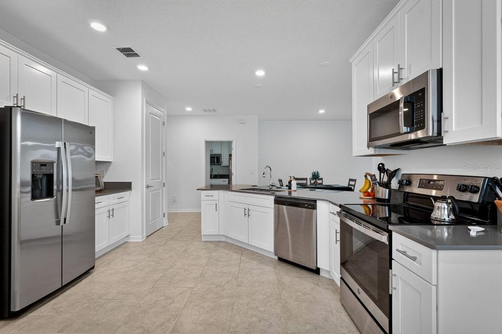 2607 Hoptree Lane Edgewater, FL 32141 - Photo 10 of 44