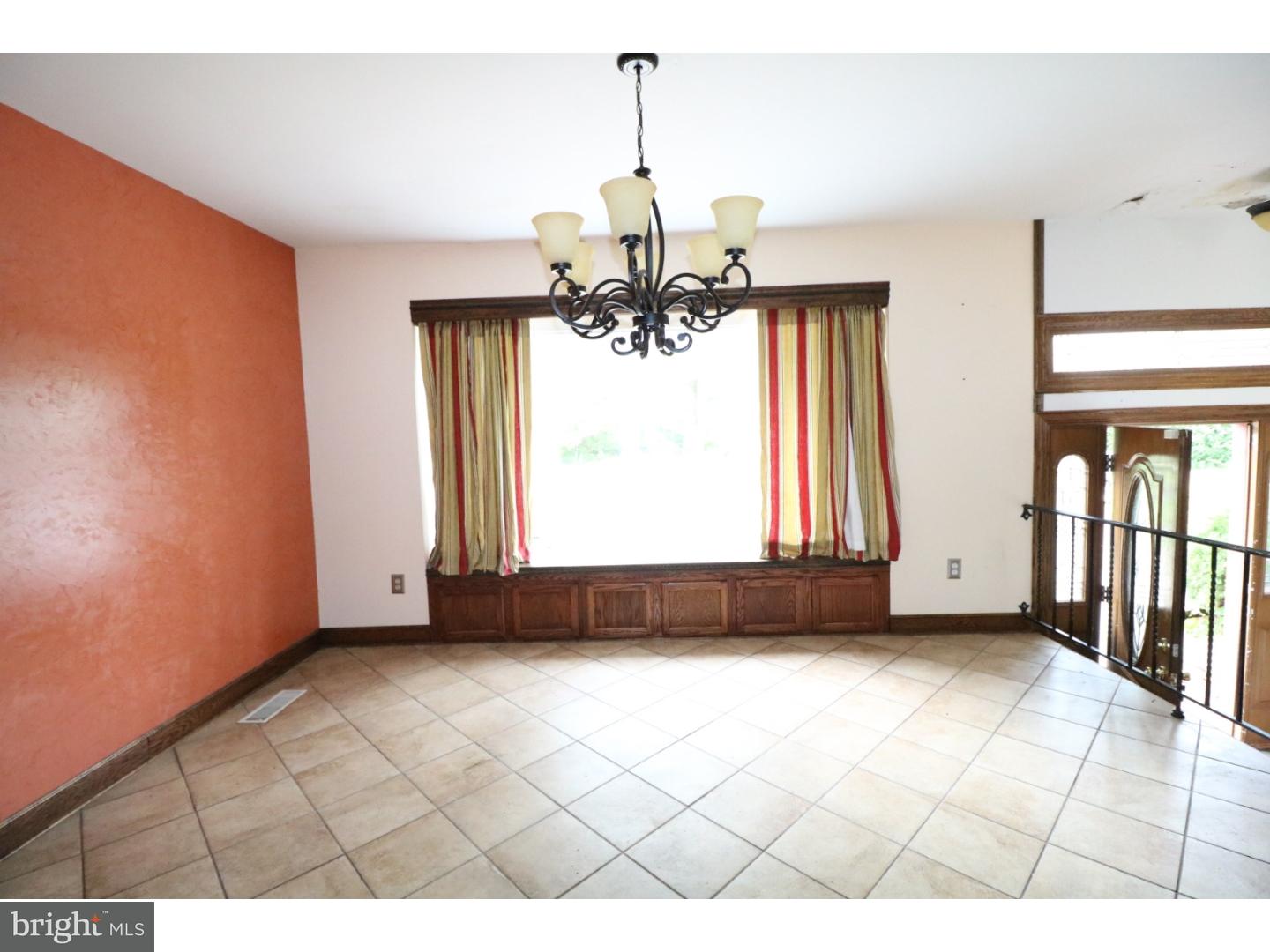 1110 Jarvis Road Sicklerville, NJ 08081 - Photo 6 of 24