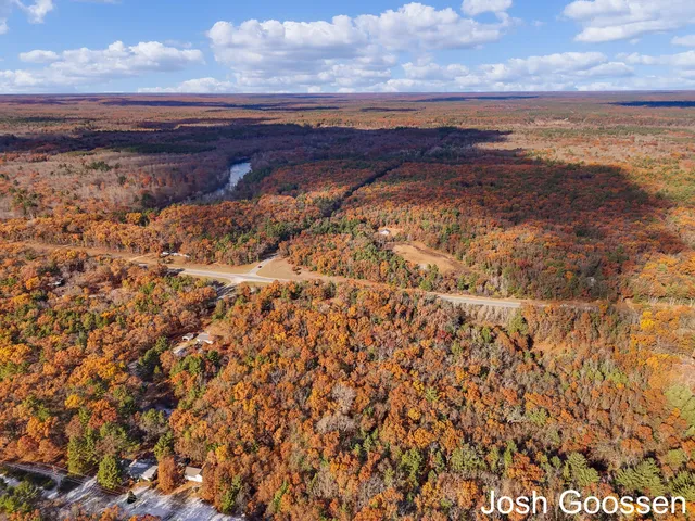 $59,900 | 8310 Thornapple Avenue, Newaygo, MI 49337