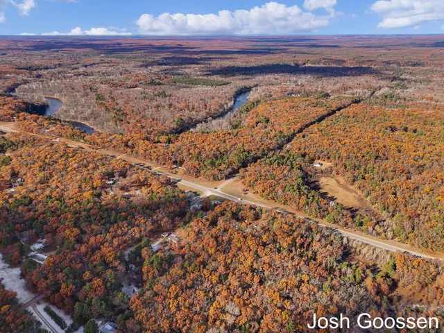 $59,900 | 8310 Thornapple Avenue, Newaygo, MI 49337