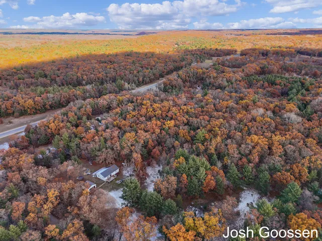 $59,900 | 8310 Thornapple Avenue, Newaygo, MI 49337