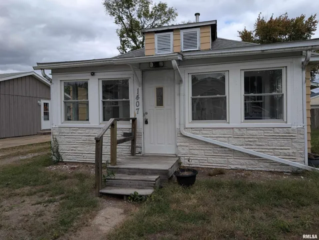 $79,900 | 1407 Martha Street, Pekin, IL 61554