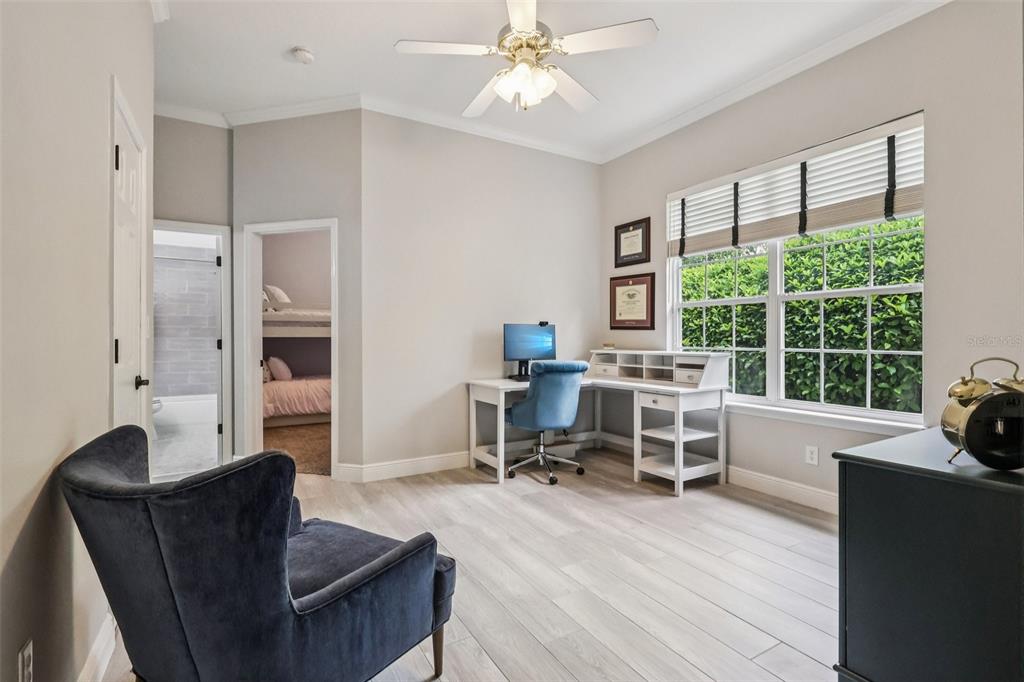 8350 Bowden Way Windermere, FL 34786 - Photo 30 of 45 a living room with furniture and a large window