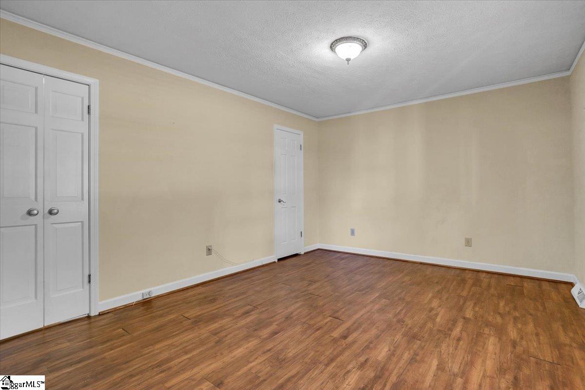 307 Devenger Road Greer, SC 29650 - Photo 5 of 50