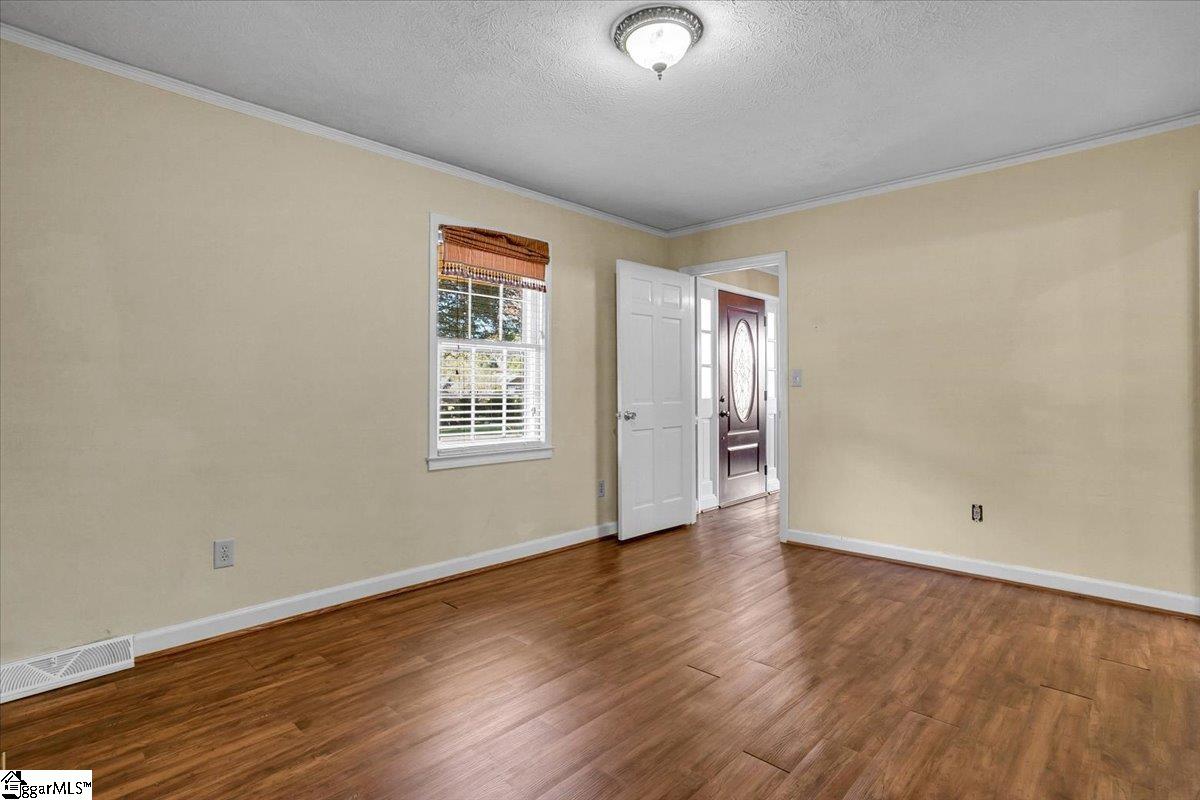 307 Devenger Road Greer, SC 29650 - Photo 8 of 50