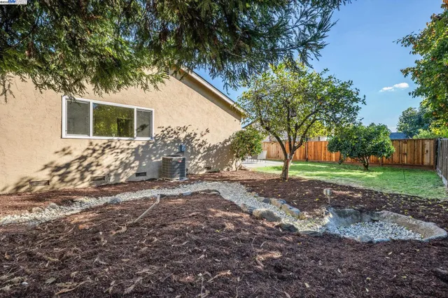 $1,149,888 | 4165 Lo Bue Way, San Jose, CA 95111