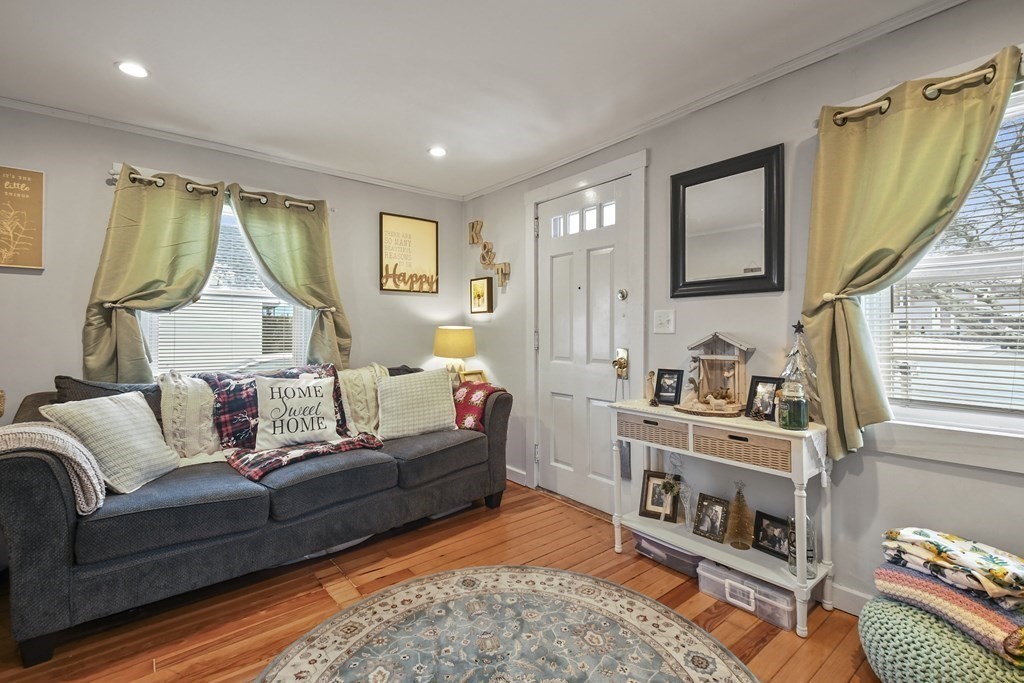 175 Providence Road Northbridge, MA 01588 - Photo 2 of 25 Gallery Image 2