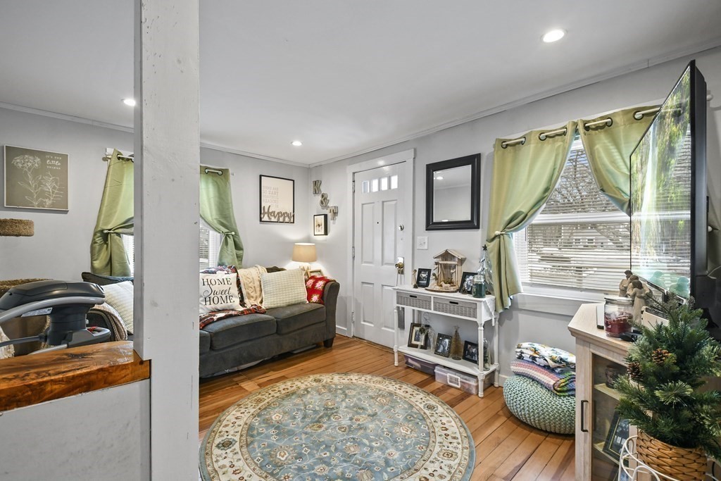 175 Providence Road Northbridge, MA 01588 - Photo 3 of 25 Gallery Image 3
