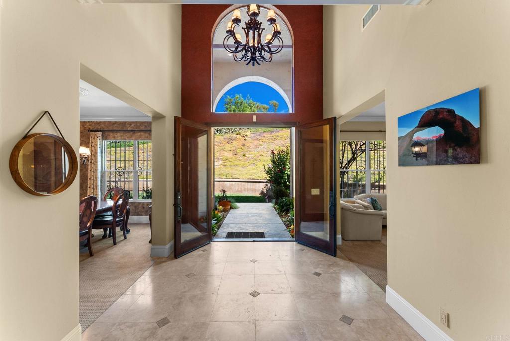 1829 Elevado Road Vista, CA 92084 - Photo 10 of 62