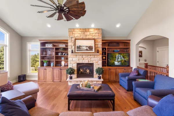 $1,244,125 | 6645 Jerry Ryan Trail, Sun Prairie, WI 53590