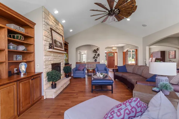 $1,244,125 | 6645 Jerry Ryan Trail, Sun Prairie, WI 53590