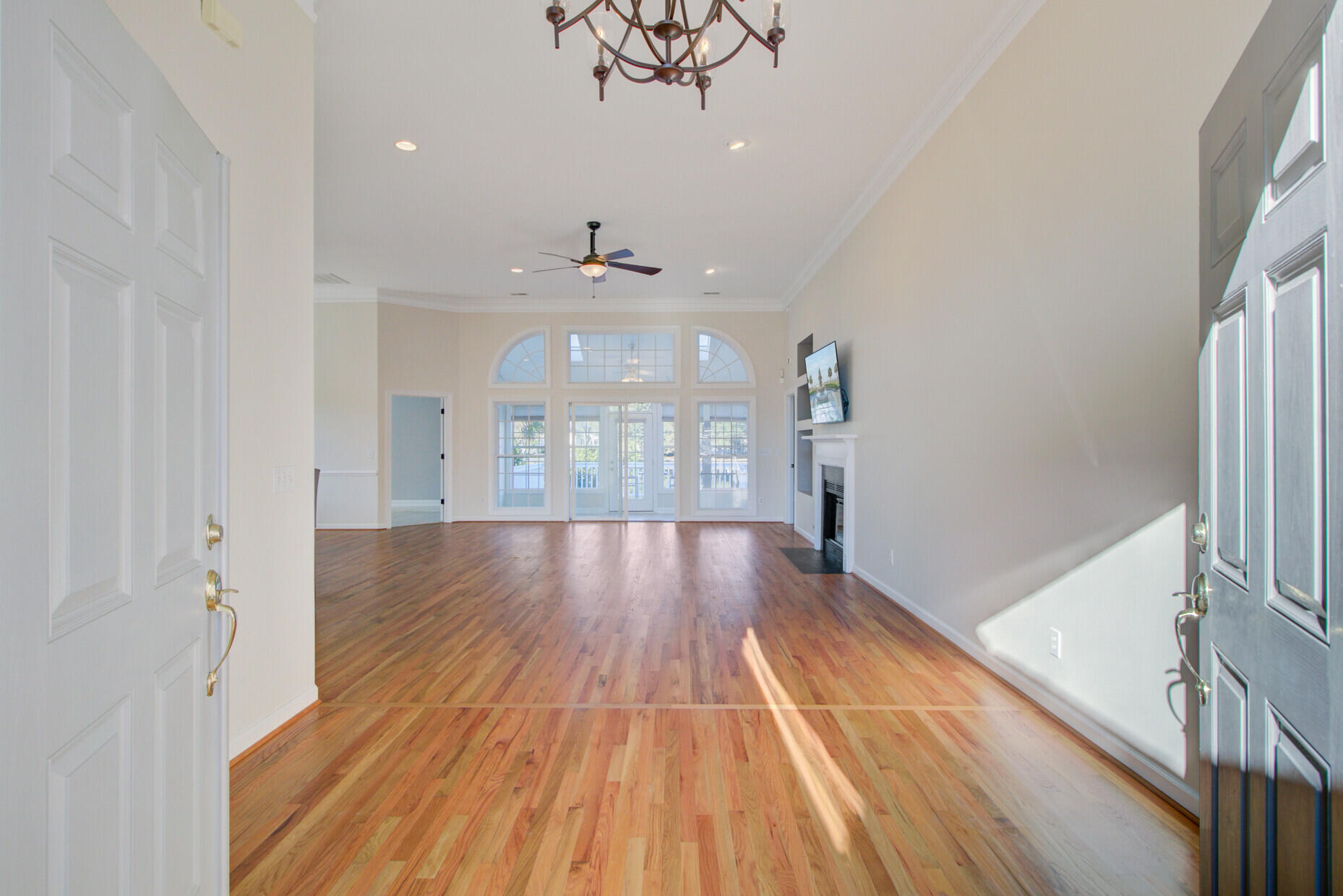 1549 Carolina Jasmine Road Mount Pleasant, SC 29464 - Photo 7 of 53 07_7_mls