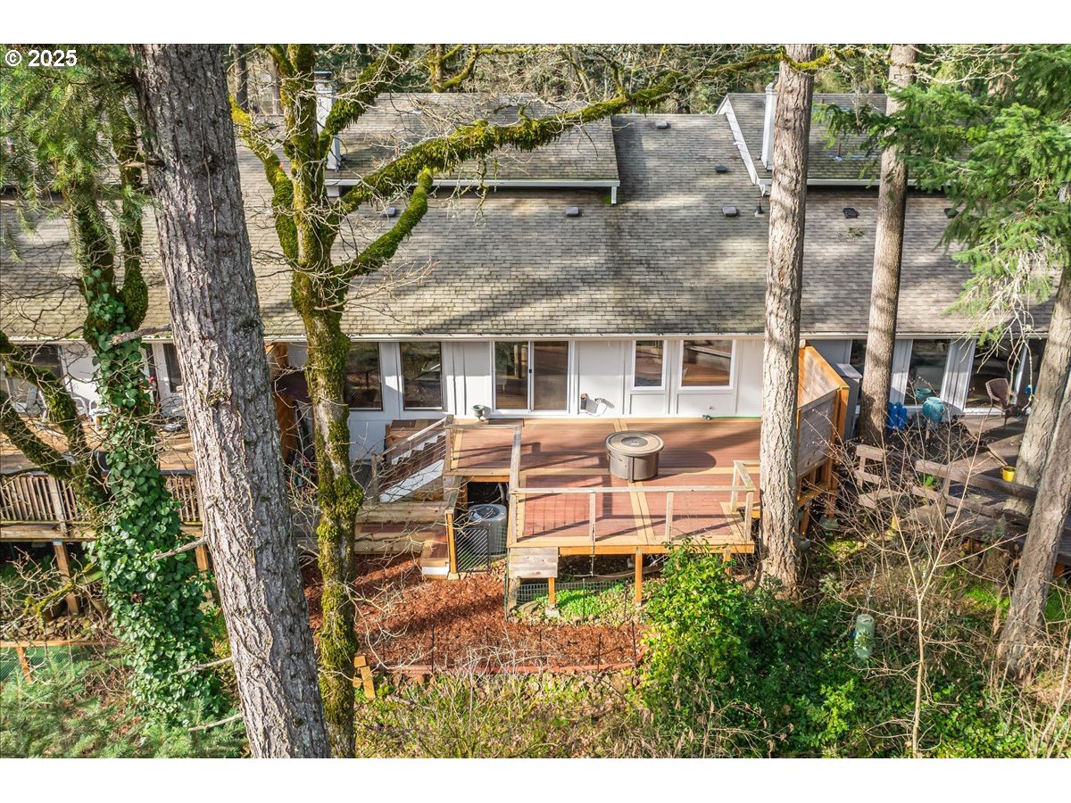 4268 Woodside Circle Lake Oswego, OR 97035 - Photo 32 of 44 a view of a big yard in front of a building