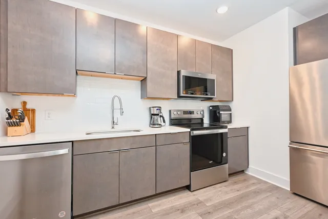 $1,750 | 1613 Marshall Hollow Drive, Unit 203, Nashville, TN 37203