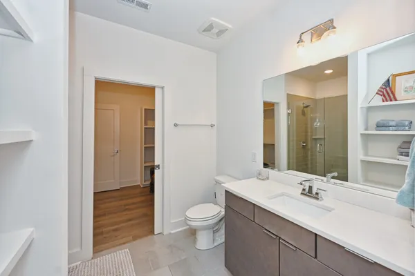 $1,750 | 1613 Marshall Hollow Drive, Unit 203, Nashville, TN 37203