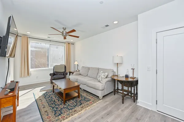 $1,750 | 1613 Marshall Hollow Drive, Unit 203, Nashville, TN 37203