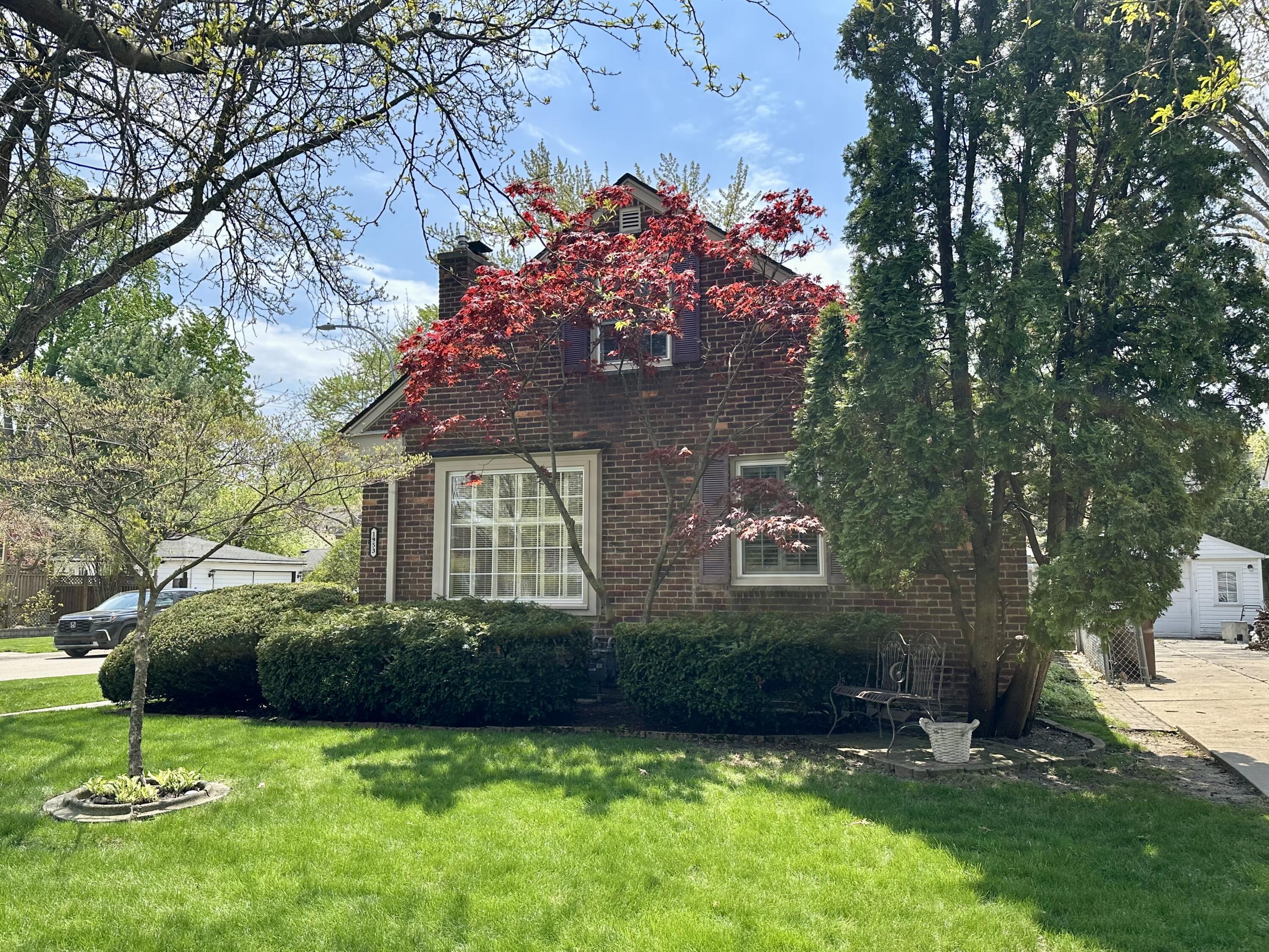 1953 Oxford Road Grosse Pointe, MI 48236 - Photo 6 of 34 Eastern Elevation 1