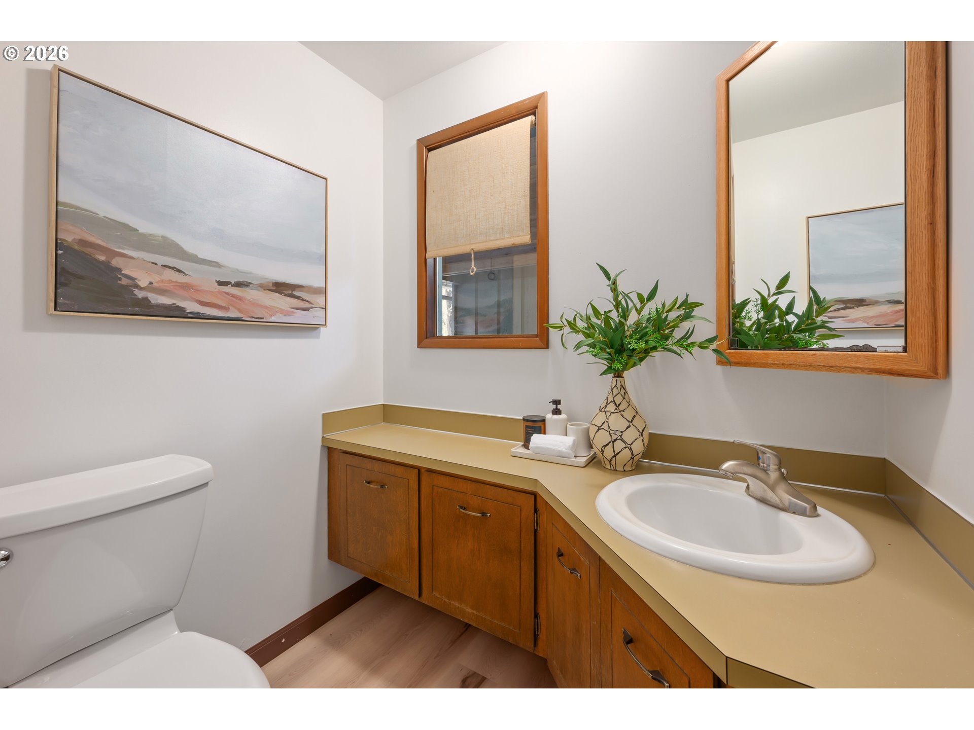 765 Sprague Street Eugene, OR 97405 - Photo 22 of 48 a bathroom with a sink toilet and mirror