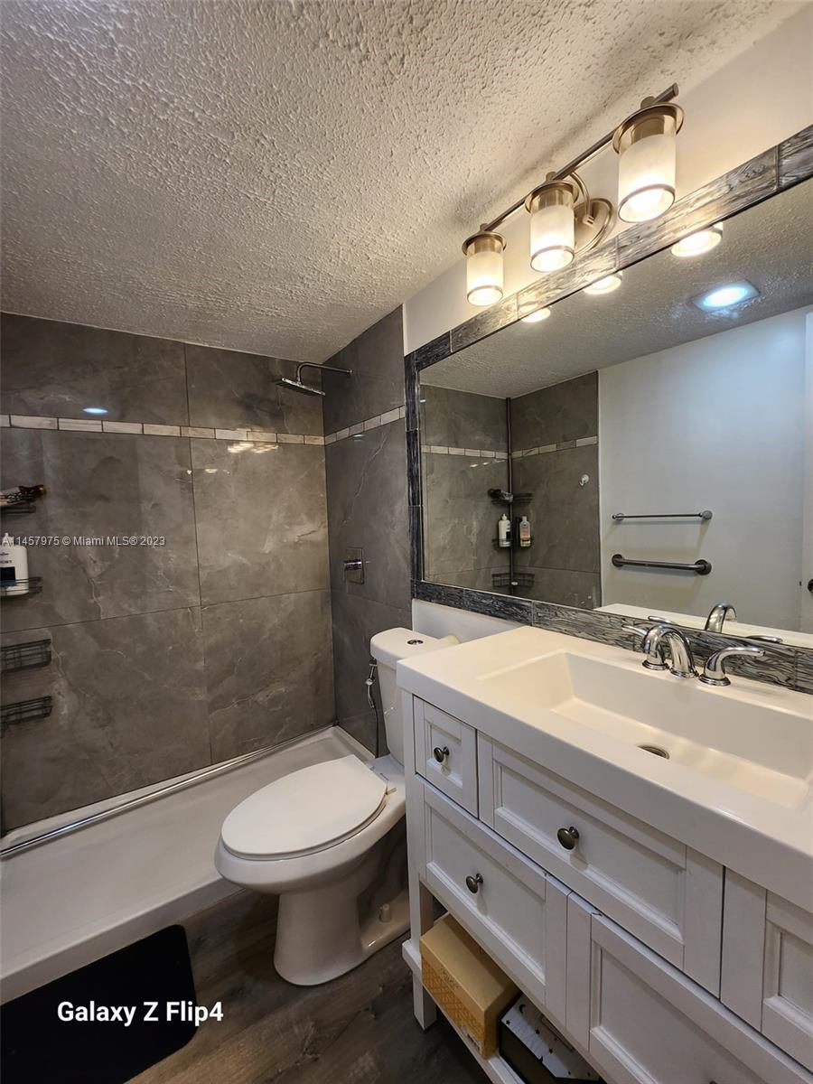 8842 West McNab Road, Unit 201 Tamarac, FL 33321 - Photo 8 of 17 Gallery Image 8