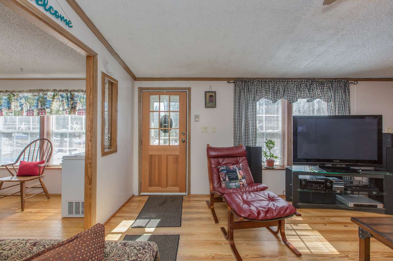 56 Brown Road Deerfield, NH 03037 - Photo 8 of 36