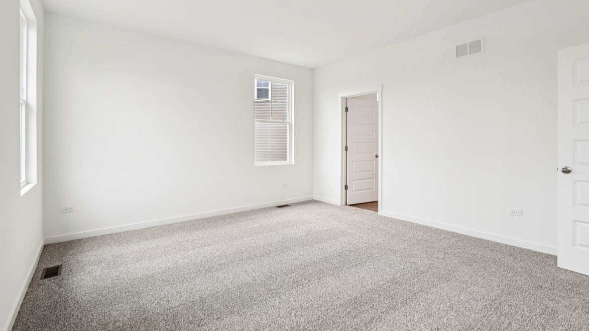 284 Snowdrop Lane Elgin, IL 60124 - Photo 24 of 33 an empty room with windows