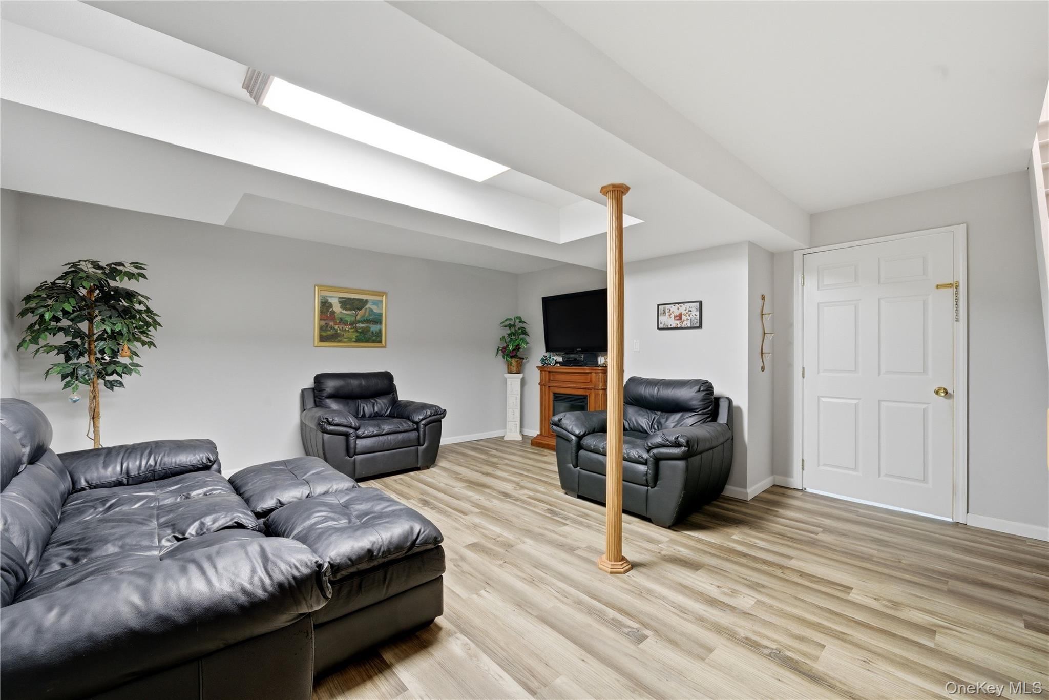 9 Ridgefield Drive Shoreham, NY 11786 - Photo 46 of 50