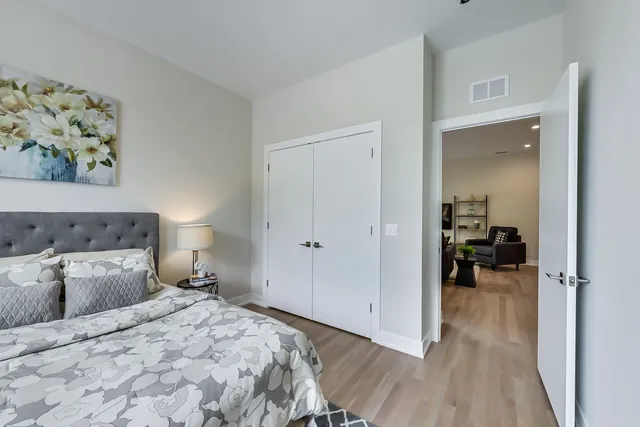 $2,950 | 4010 North Lincoln Avenue, Unit 406, Chicago, IL 60618