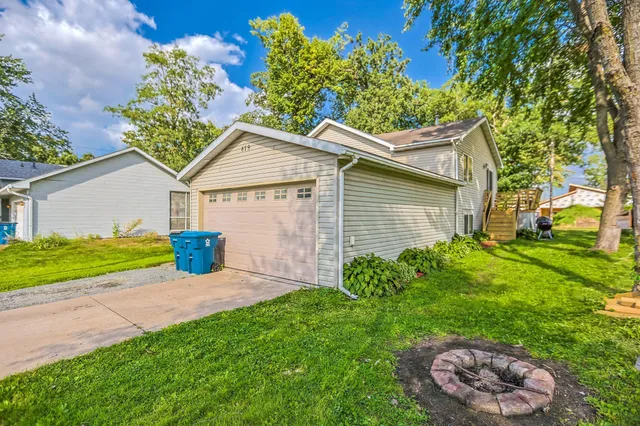 $319,000 | 879 17th Street Southeast, Forest Lake, MN 55025