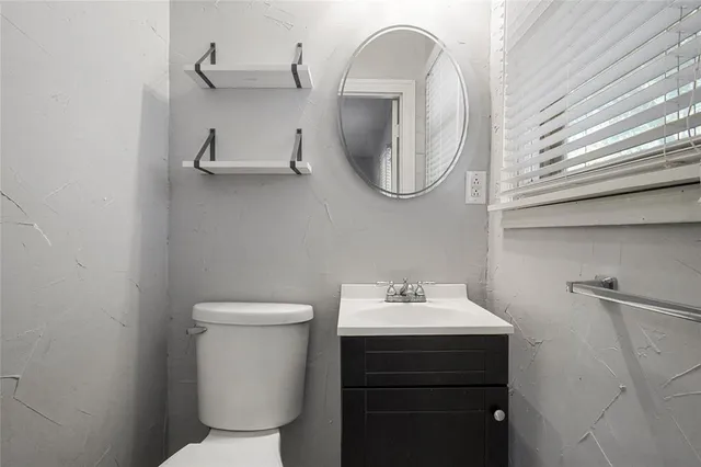 $255,000 | 341 Hurst Drive, Bedford, TX 76022