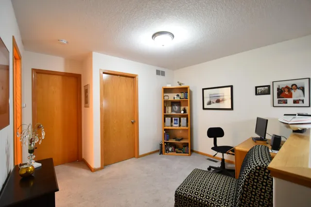 $209,900 | 1024 Amanda Court Southwest, Pine Island, MN 55963