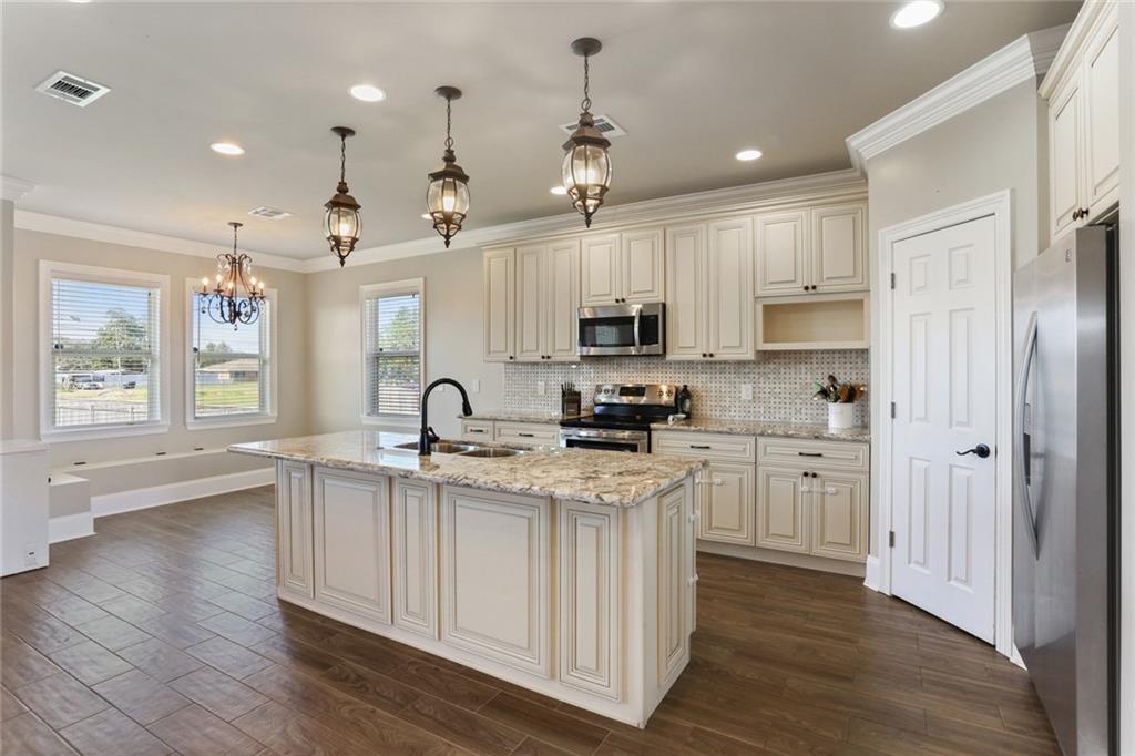 3728 Mumphrey Road Chalmette, LA 70043 - Photo 7 of 18 Gallery Image 7