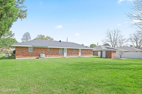 $170,000 | 302 East Magnolia Avenue, Abbeville, LA 70510