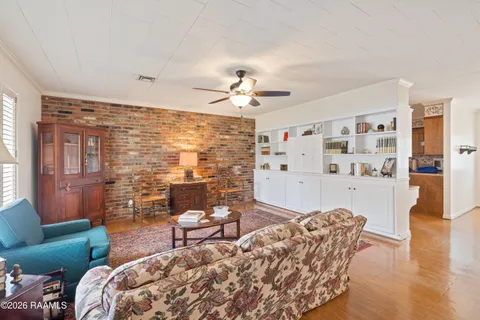 $170,000 | 302 East Magnolia Avenue, Abbeville, LA 70510