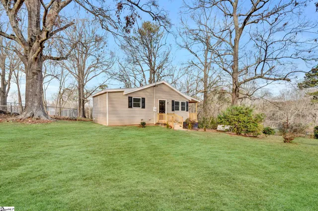 $190,000 | 107 Bailey Circle, Clinton, SC 29325