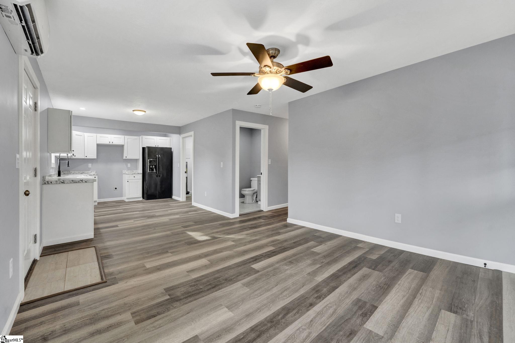 107 Bailey Circle Clinton, SC 29325 - Photo 11 of 32