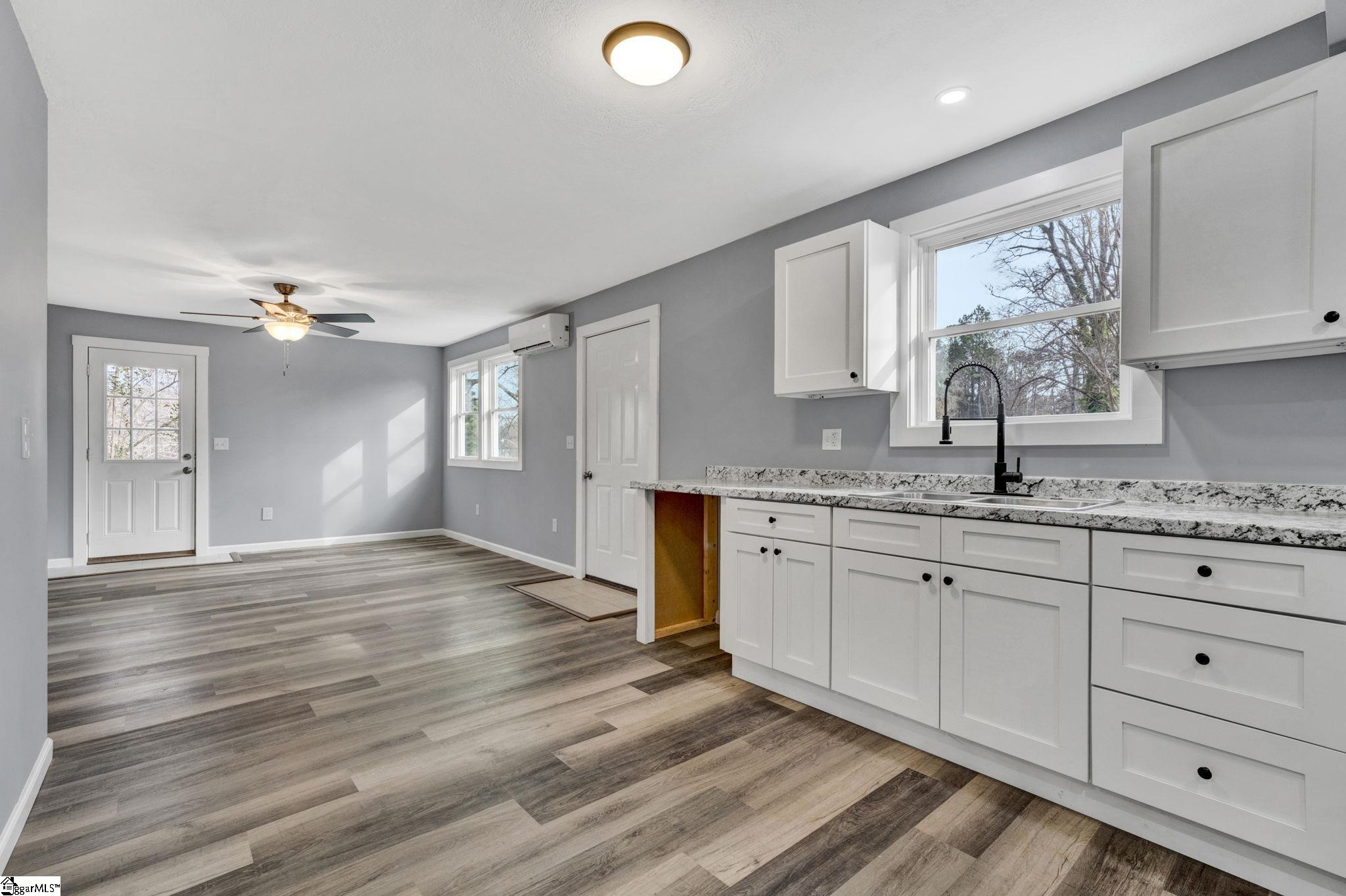 107 Bailey Circle Clinton, SC 29325 - Photo 12 of 32