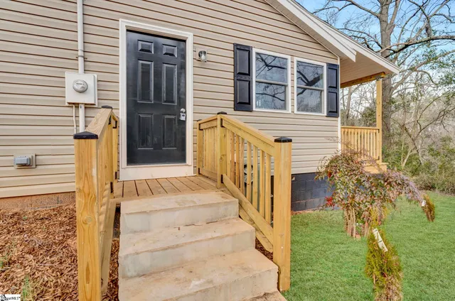 $190,000 | 107 Bailey Circle, Clinton, SC 29325