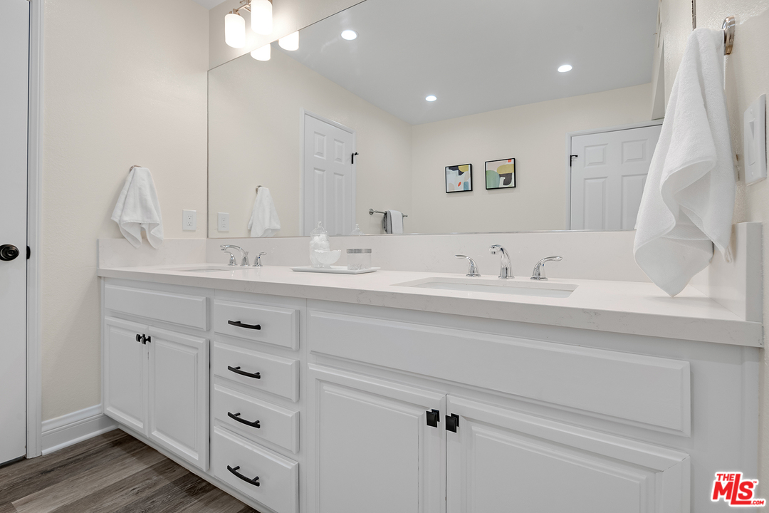 930 20th Street, Unit 4 Santa Monica, CA 90403 - Photo 16 of 27