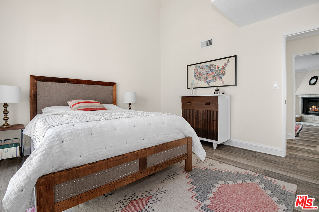 930 20th Street, Unit 4 Santa Monica, CA 90403 - Photo 20 of 27