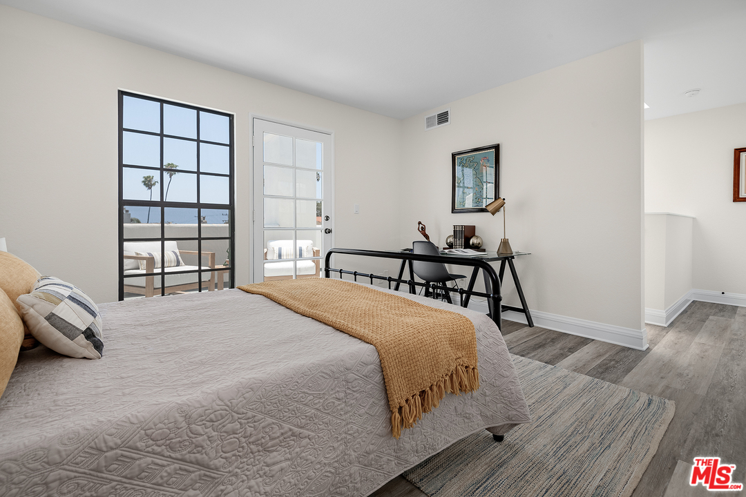 930 20th Street, Unit 4 Santa Monica, CA 90403 - Photo 23 of 27