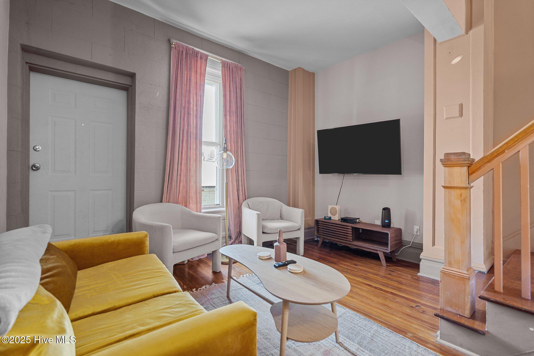 21 North Front Street, Unit 3B1 Wilmington, NC 28401 - Photo 11 of 30 11-living_room_console