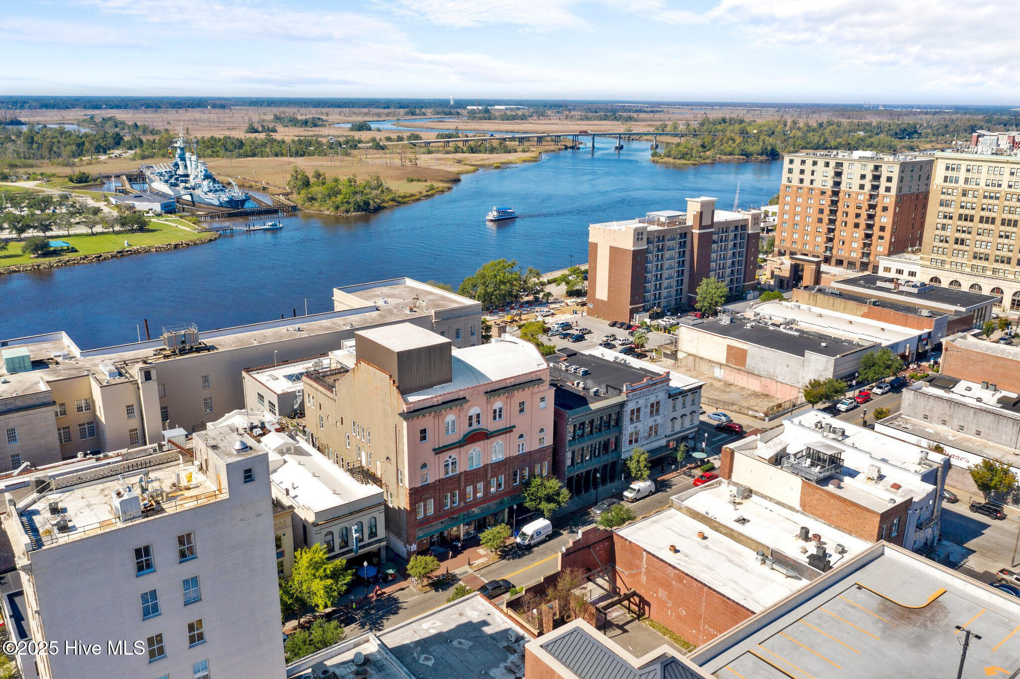 21 North Front Street, Unit 3B1 Wilmington, NC 28401 - Photo 21 of 30 21-drone_to_battleship