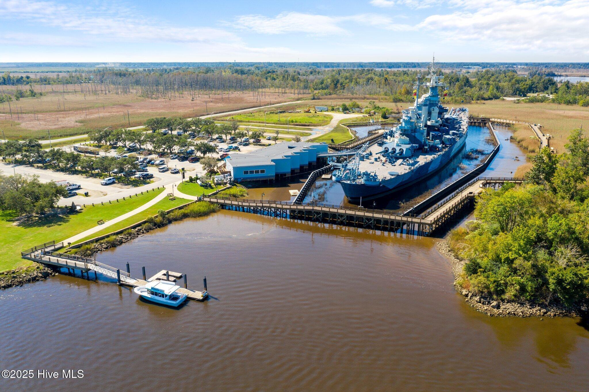 21 North Front Street, Unit 3B1 Wilmington, NC 28401 - Photo 22 of 30 22-battleship_front