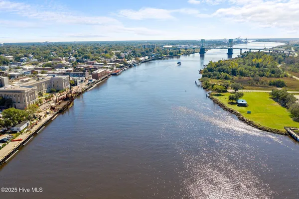 $365,000 | 21 North Front Street, Unit 3B1, Wilmington, NC 28401